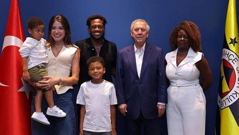 Fenerbahçe Fred'e veda etti! 'Bu ailenin bir parçasısın' 2 fenerbahce frede veda etti bu ailenin bir parcasisin 0 HPYY4YgG