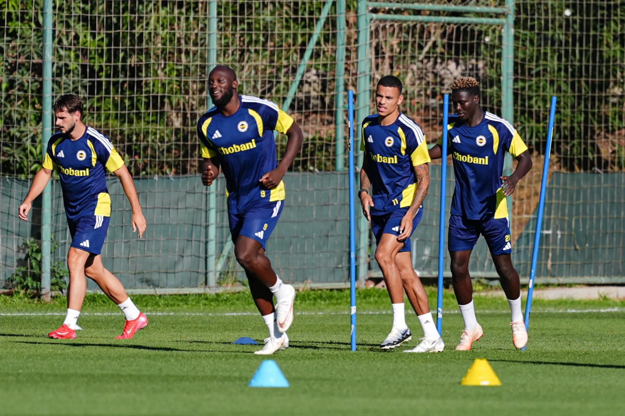 fenerbahce gaziantep fk maciyla seri baslatmak istiyor iste ismail kartalin birinci 11i 8