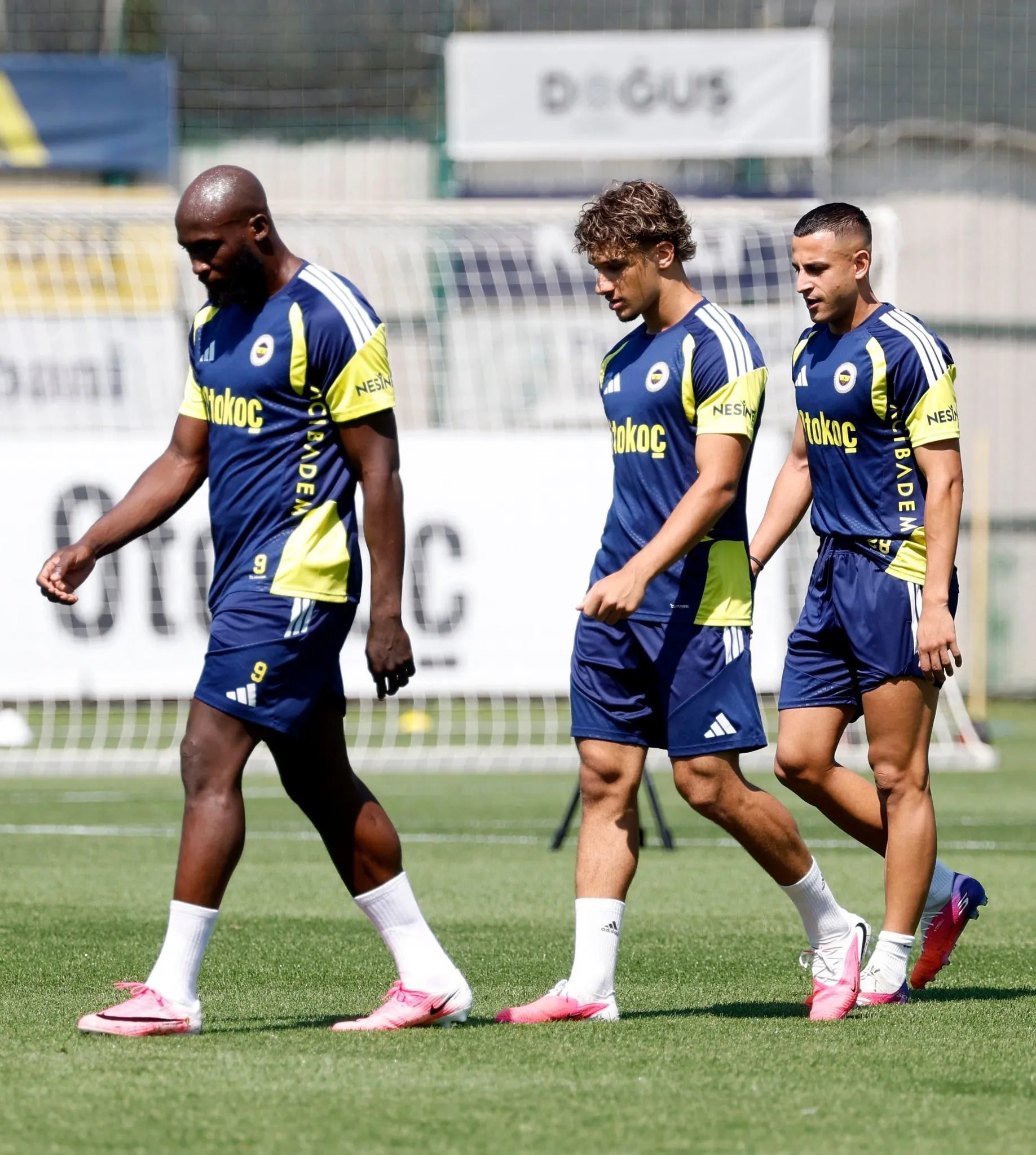FENERBAHÇE HABERİ: İsmail Kartal'dan dev neşter! Roma maçında takım değişiyor 12 fenerbahce haberi ismail kartaldan dev nester roma macinda takim degisiyor 10 2VLkzSUp