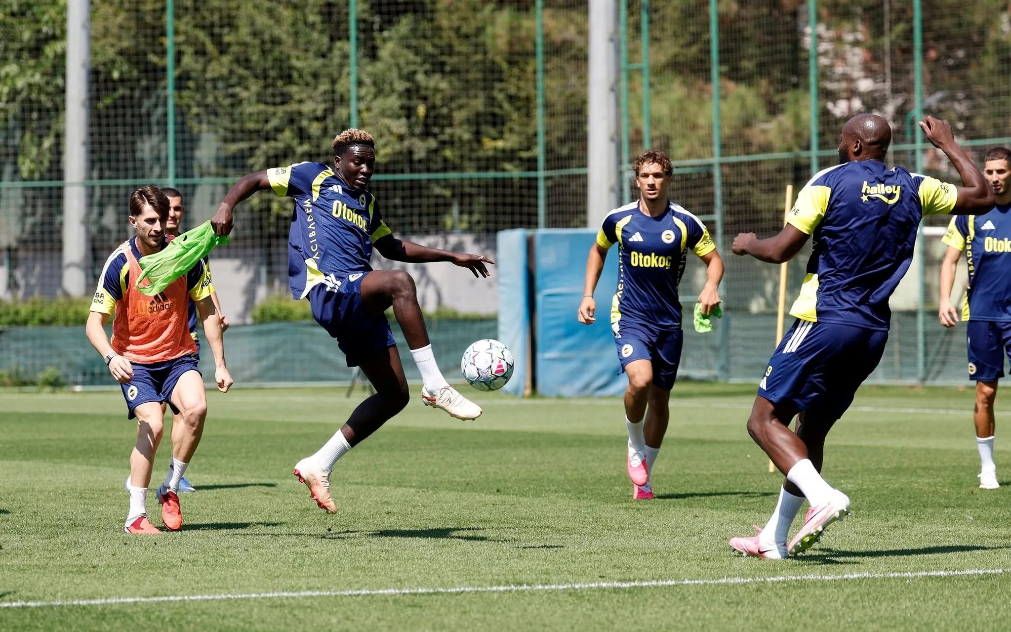 FENERBAHÇE HABERİ: İsmail Kartal'dan dev neşter! Roma maçında takım değişiyor 9 fenerbahce haberi ismail kartaldan dev nester roma macinda takim degisiyor 7 wmQYsplF