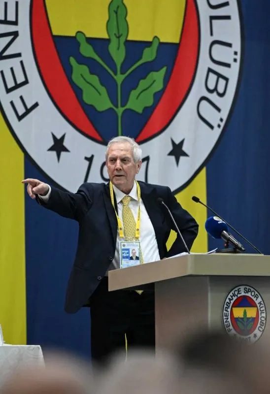 Fenerbahçe Olağan Genel Konsey Toplantısı'nda tansiyon yaşandı! Aziz Yıldırım... 8 fenerbahce olagan genel konsey toplantisinda tansiyon yasandi aziz yildirim 6