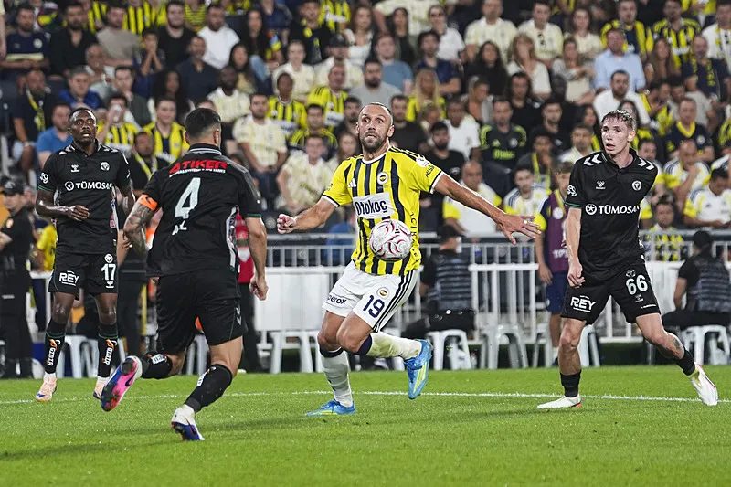 Fenerbahçe transferde masadan kalkmıştı! İşte idarenin planı 5 fenerbahce transferde masadan kalkmisti iste idarenin plani 3 jUhMrtvc