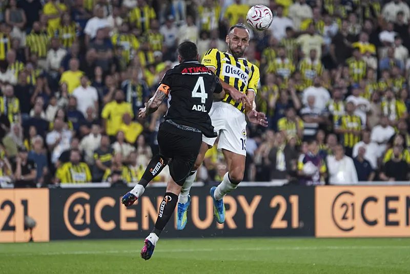 Fenerbahçe transferde masadan kalkmıştı! İşte idarenin planı 6 fenerbahce transferde masadan kalkmisti iste idarenin plani 4 sXiK2rXG
