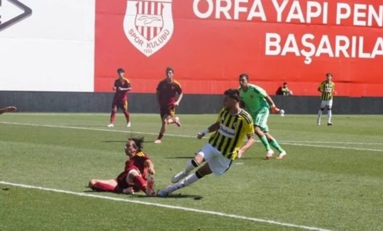 Fenerbahçe U19 UEFA Gençlik Ligi'nde Roma'ya mağlup! 1 fenerbahce u19 uefa genclik liginde romaya maglup yGxaYUpu