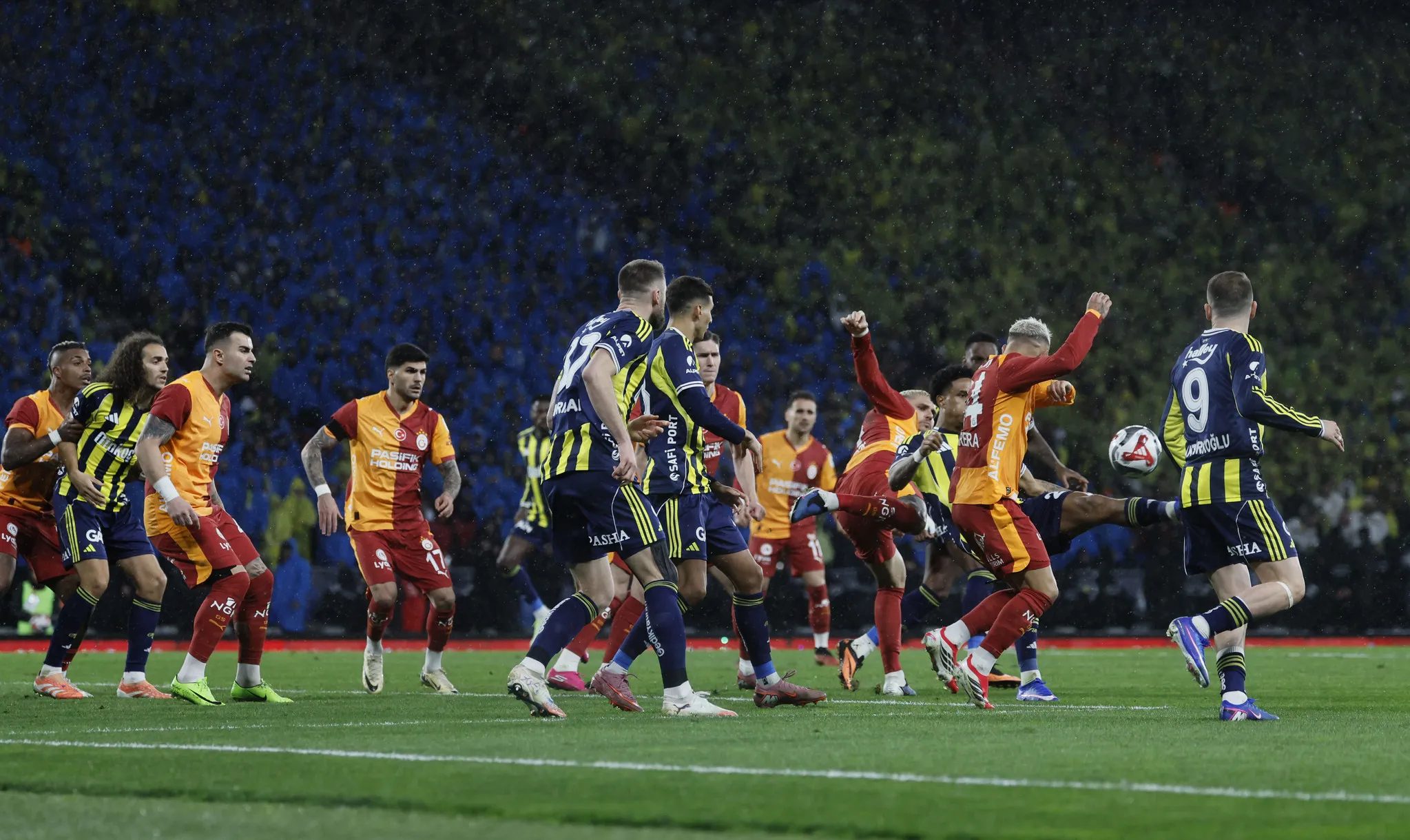 Fenerbahçe ve Galatasaray Şampiyonlar Ligi'nde ne vakit karşılaşabilir? İşte tüm ihtimaller 21 fenerbahce ve galatasaray sampiyonlar liginde ne vakit karsilasabilir iste tum ihtimaller 19 lPRI4CXi