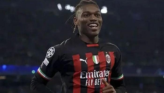 Fenerbahçe ve Galatasaray'a transfer çıkmazı! Rafael Leao'da yeni perde 3 fenerbahce ve galatasaraya transfer cikmazi rafael leaoda yeni perde 1 Qkm9qm9X