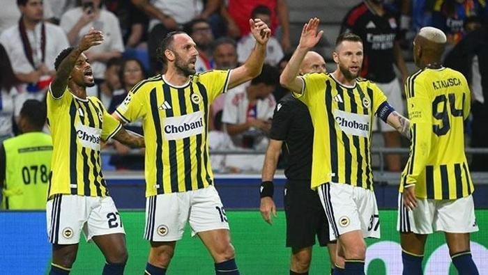 Fenerbahçe ve Galatasaray'ın Şampiyonlar Ligi puanları varsayım edildi! 'Elenecekler' 4 fenerbahce ve galatasarayin sampiyonlar ligi puanlari varsayim edildi elenecekler 2 YlKsjHbI