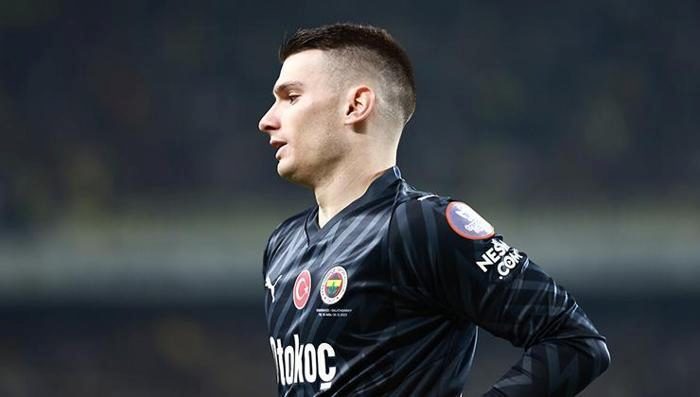 Fenerbahçe'de 3 ayrılık birden! Aziz Yıldırım araya girdi satış engellendi 2 fenerbahcede 3 ayrilik birden aziz yildirim araya girdi satis engellendi 0 e8vI8NgL
