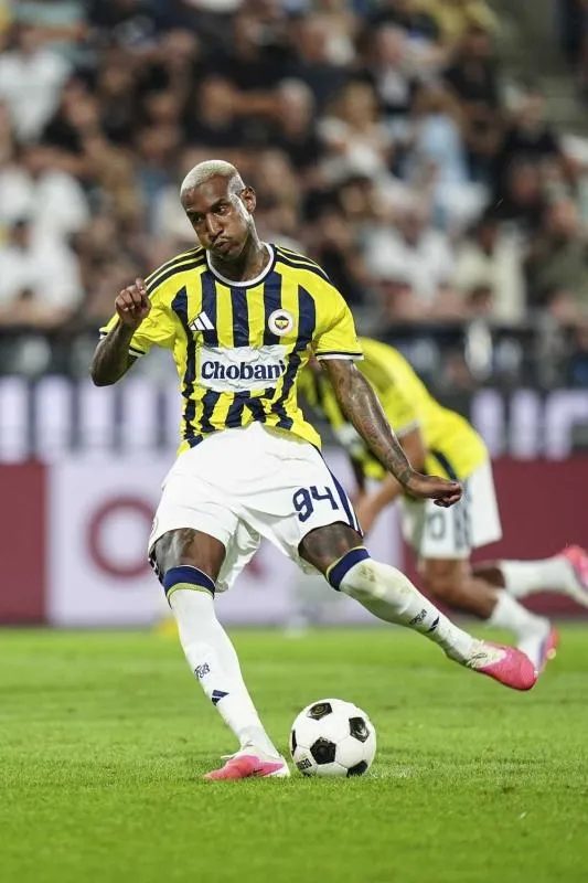 fenerbahcede anderson talisca pes etti transferde son durum 13 sSpcguk8