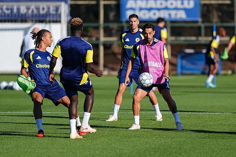 fenerbahcede devler liginde romayi agirliyor iste ismail kartalin mumkun 11i 1 mqShZNtY
