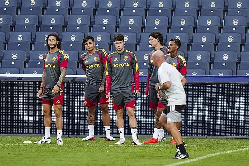 fenerbahcede devler liginde romayi agirliyor iste ismail kartalin mumkun 11i 10 wspVgcFh