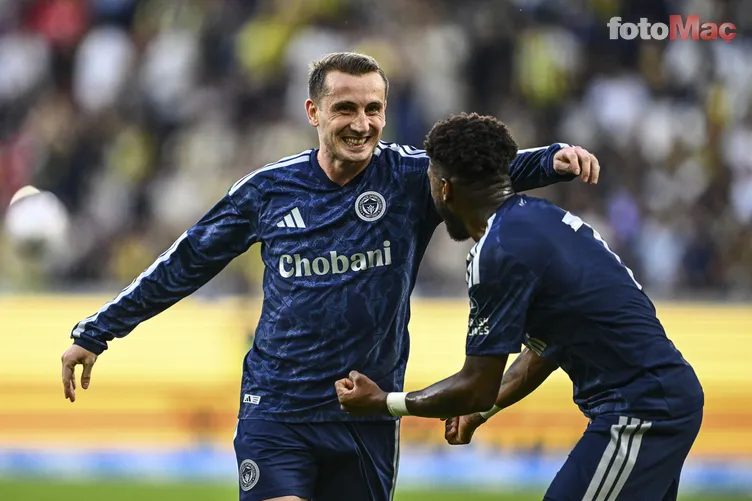 Fenerbahçe'de flaş ayrılık! Suudi Arabistan teklifi gündemdeyken... 10 fenerbahcede flas ayrilik suudi arabistan teklifi gundemdeyken 8 Azlfg4sp