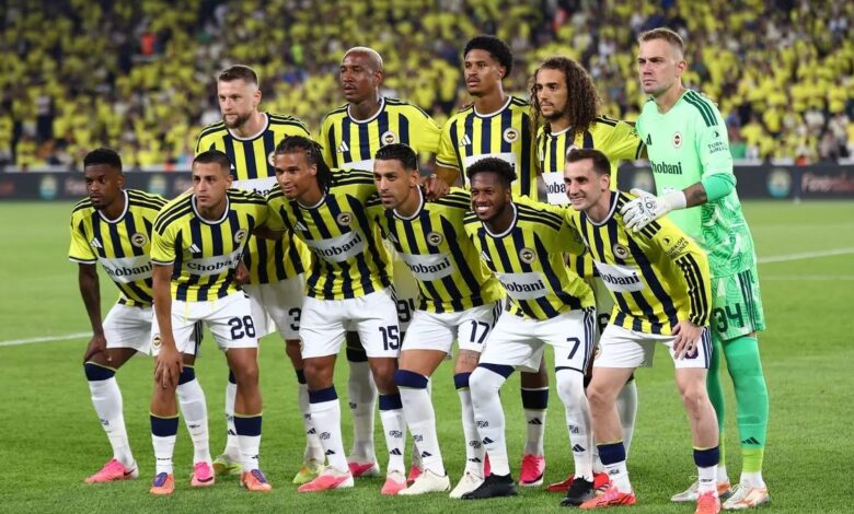 Fenerbahçe'de flaş ayrılık! Suudi Arabistan teklifi gündemdeyken... 1 fenerbahcede flas ayrilik suudi arabistan teklifi gundemdeyken yI4ytPph
