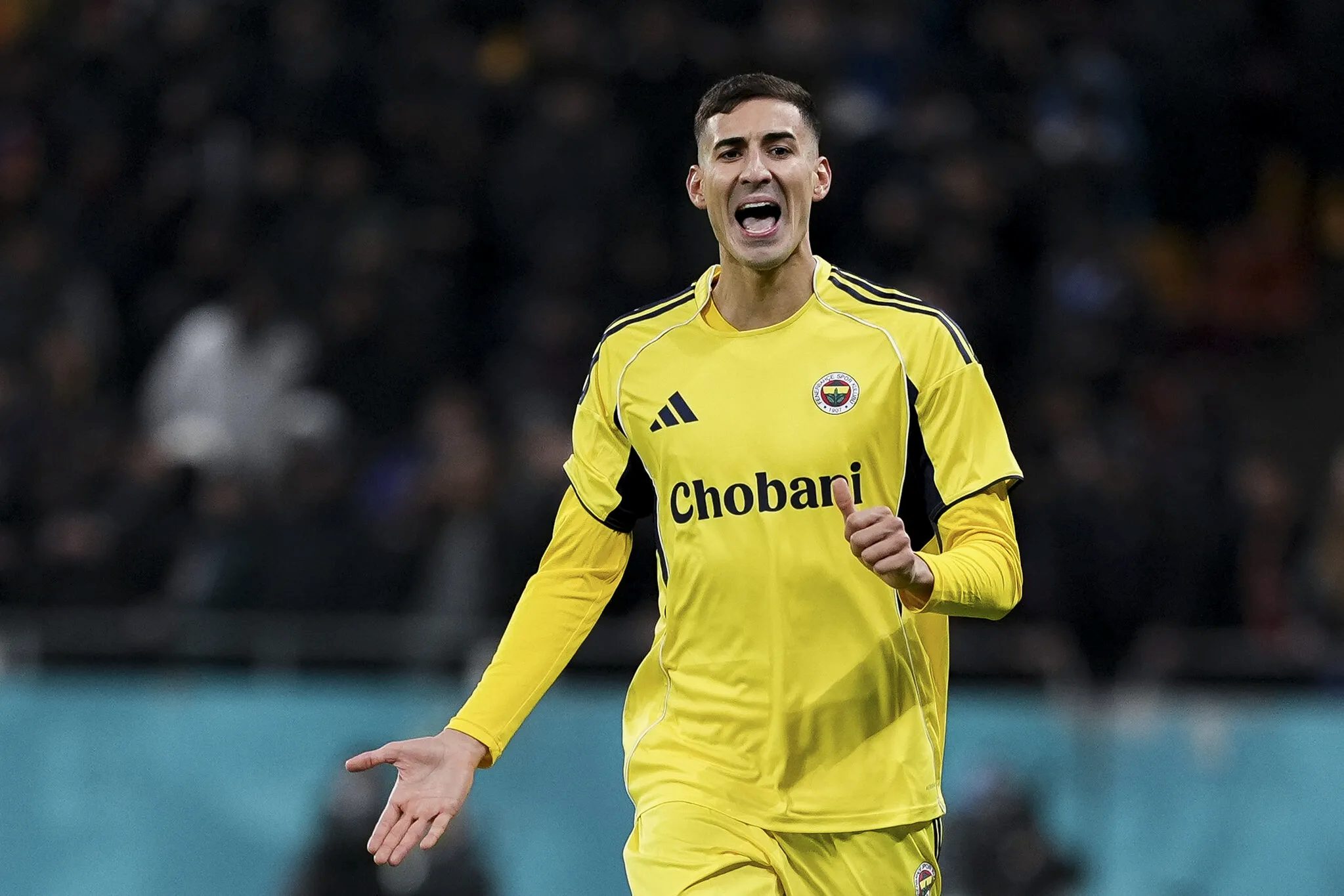 Fenerbahçe'de iç transfer harekatı! O yıldızla masaya oturulacak 13 fenerbahcede ic transfer harekati o yildizla masaya oturulacak 11 eeMEQ2fj