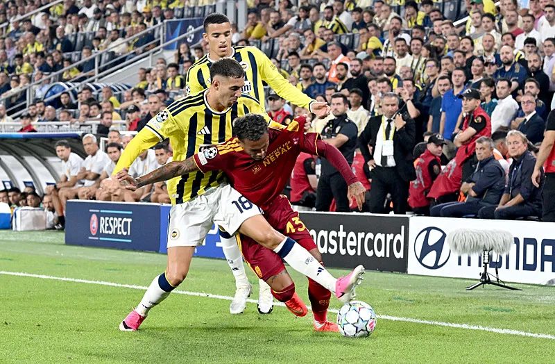 fenerbahcede imza cok yakin deneyimli ismin sozlesmesi uzatiliyor 12
