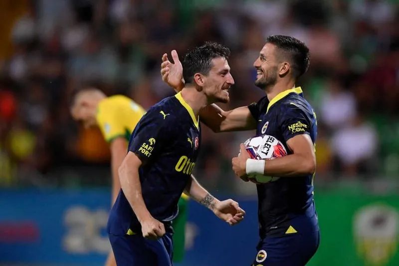 fenerbahcede ismail kartaldan mert hakan yandas karari 12 1cdYr6dh