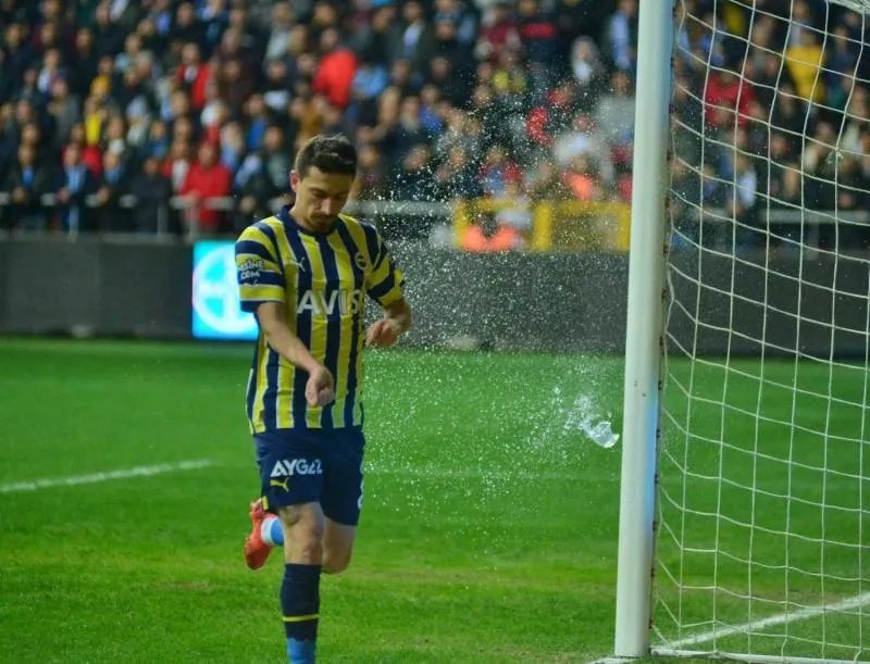 fenerbahcede ismail kartaldan mert hakan yandas karari 13 zc1FEQbR