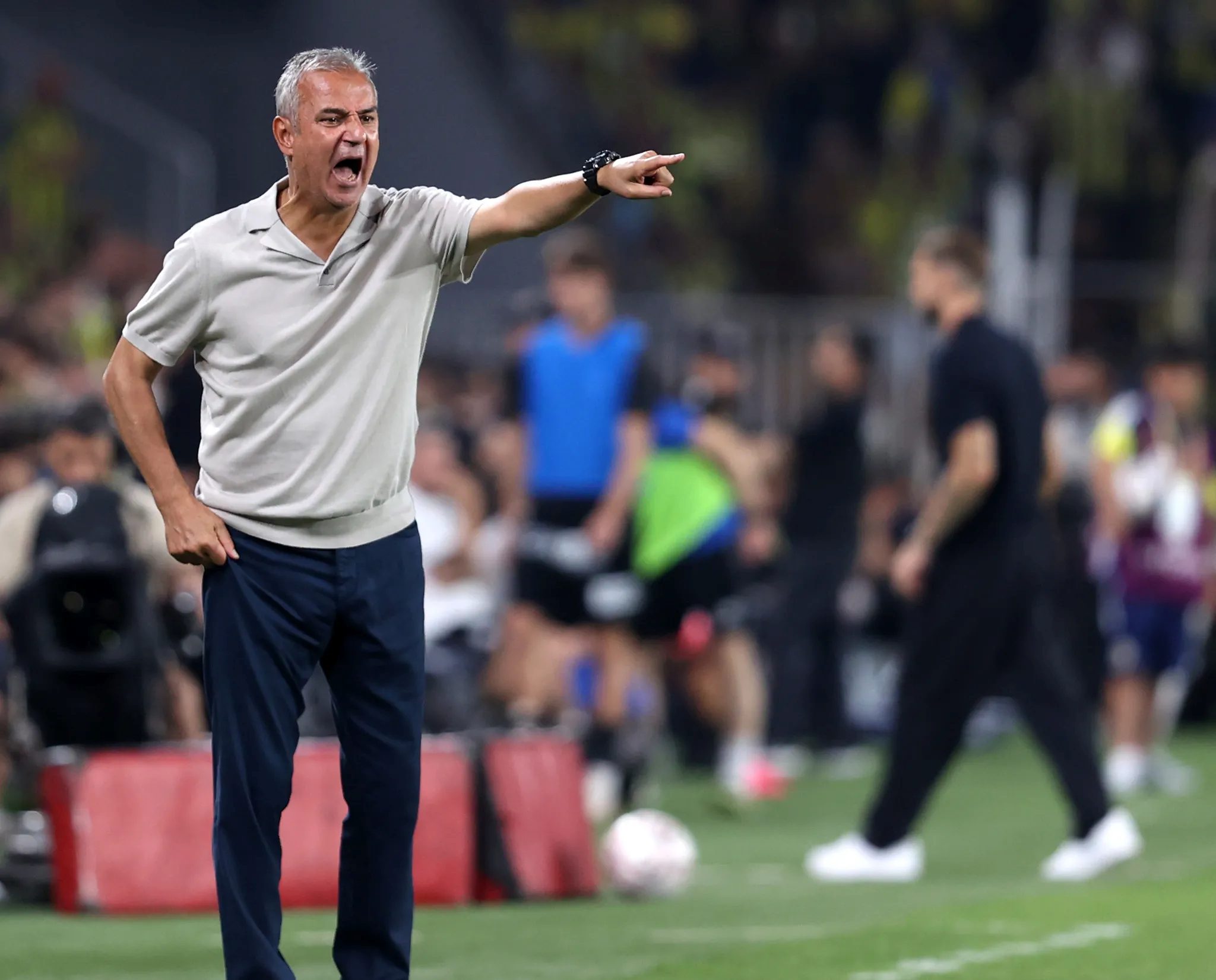 Fenerbahçe’de Lyon maçı öncesi sert ihtar: Uğraş etmeyen gider! 8 fenerbahcede lyon maci oncesi sert ihtar ugras etmeyen gider 6 ajUa6WO6