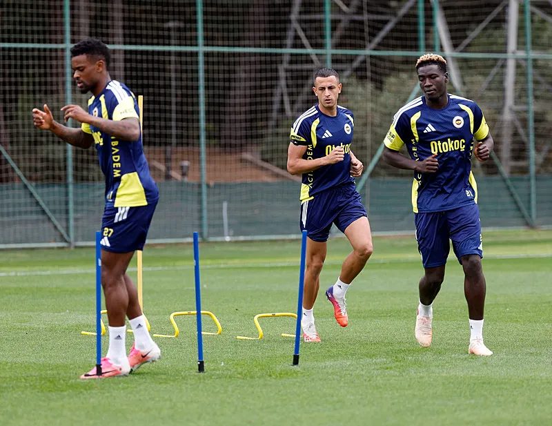 fenerbahcede mert muldur soku alanlardan ne kadar uzak kalacak 1 SqC7DBKw