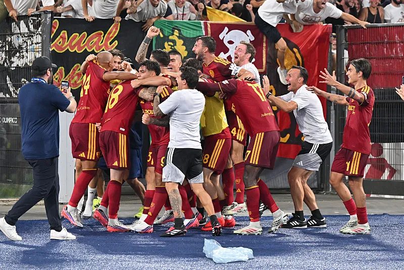 Fenerbahçe'de Roma maçı öncesi flaş gelişme! Derbi sonrası kritik viraj 11 fenerbahcede roma maci oncesi flas gelisme derbi sonrasi kritik viraj 9 1tp7Vdz9