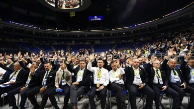Fenerbahçe'de Sadettin Saran ve idaresi ibra edildi 17 fenerbahcede sadettin saran ve idaresi ibra edildi letf5ySu