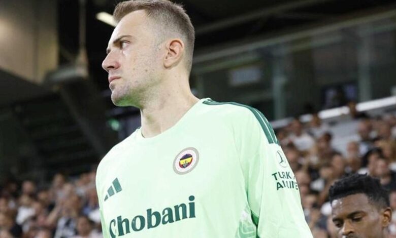 Fenerbahçe'de sakatlık şoku! Mert Günok, Gençlerbirliği maçında yok 1 fenerbahcede sakatlik soku mert gunok genclerbirligi macinda yok CD829Smr