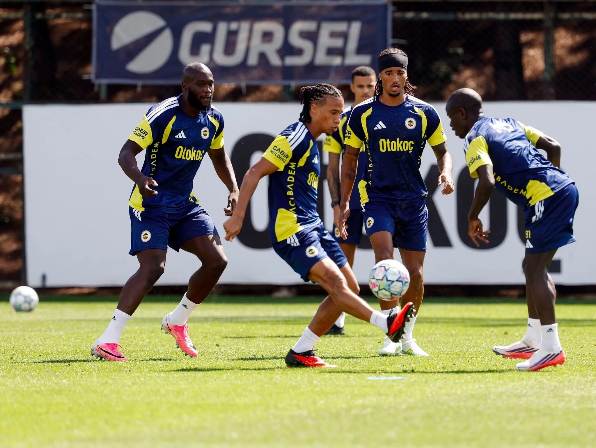 Fenerbahçe'de şok İsmail Kartal iddiası! Yollar ayrılacak mı? 14 fenerbahcede sok ismail kartal iddiasi yollar ayrilacak mi 12 RAj6d1BX