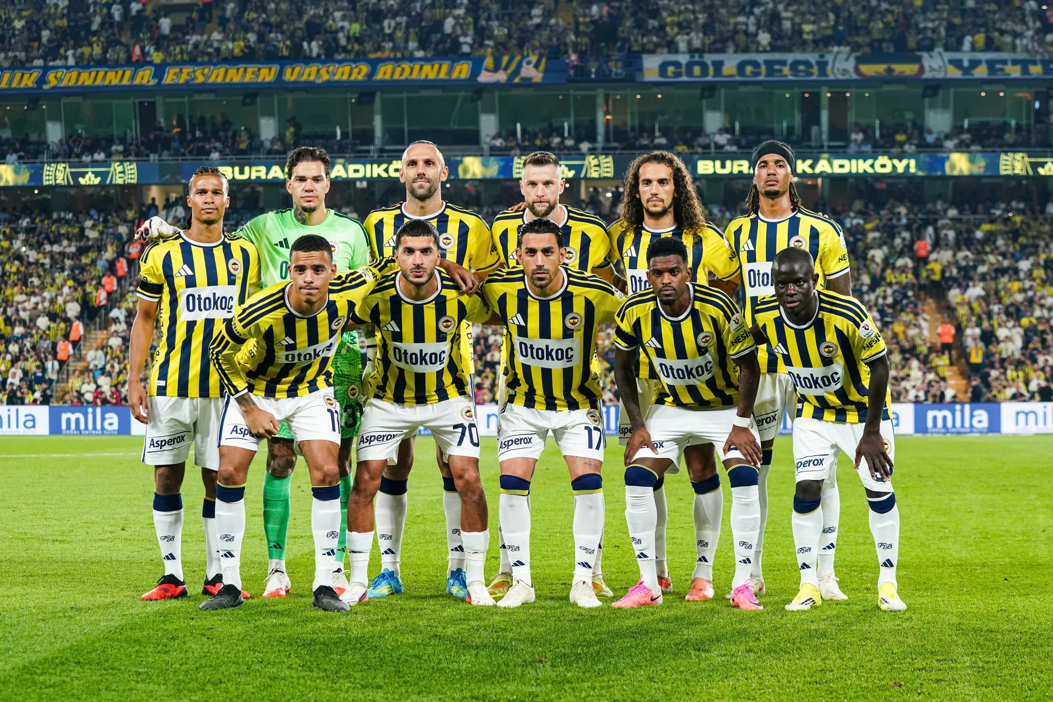 Fenerbahçe'de taktik değişiyor! İşte İsmail Kartal'ın yeni planı 13 fenerbahcede taktik degisiyor iste ismail kartalin yeni plani 11 bcArlcnr