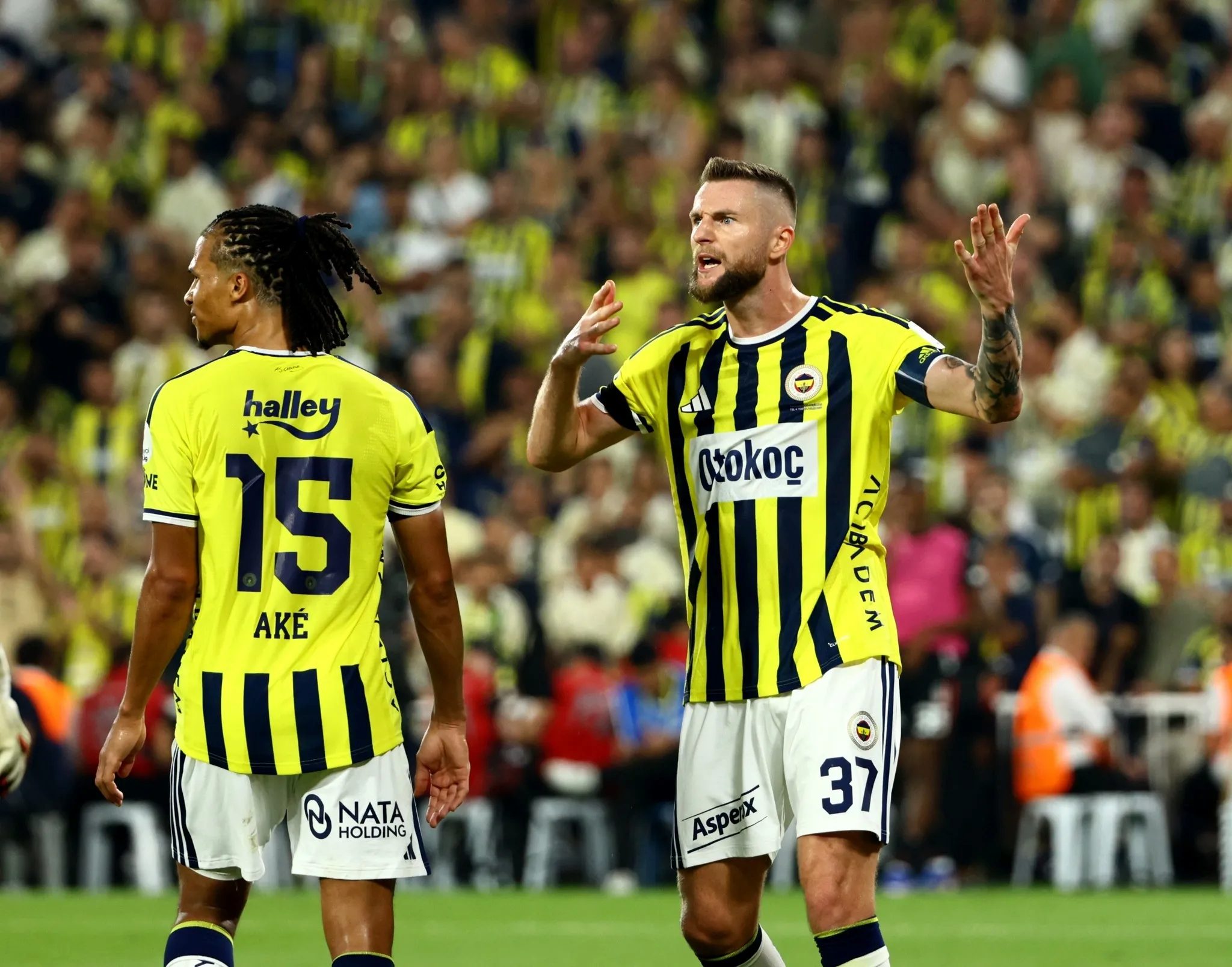 Fenerbahçe'de taktik değişiyor! İşte İsmail Kartal'ın yeni planı 5 fenerbahcede taktik degisiyor iste ismail kartalin yeni plani 3 NXQpWD3y