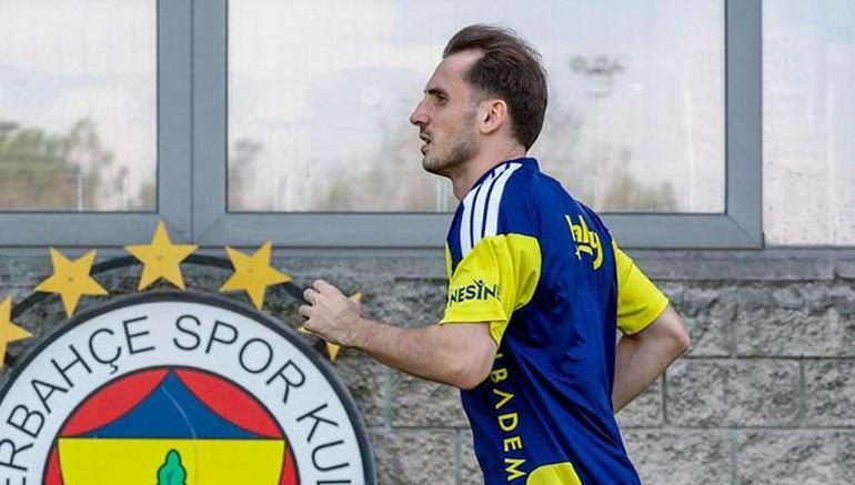 Fenerbahçe'de Talisca şoku! Kerem Aktürkoğlu kararı... Samsunspor maçının kamp takımı açıklandı 2 fenerbahcede talisca soku kerem akturkoglu karari samsunspor macinin kamp takimi aciklandi 0 upnOE8Xc