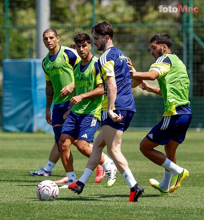 fenerbahcede yaprak dokumu 6 isimle yollar ayriliyor 9 7ugvjOXt