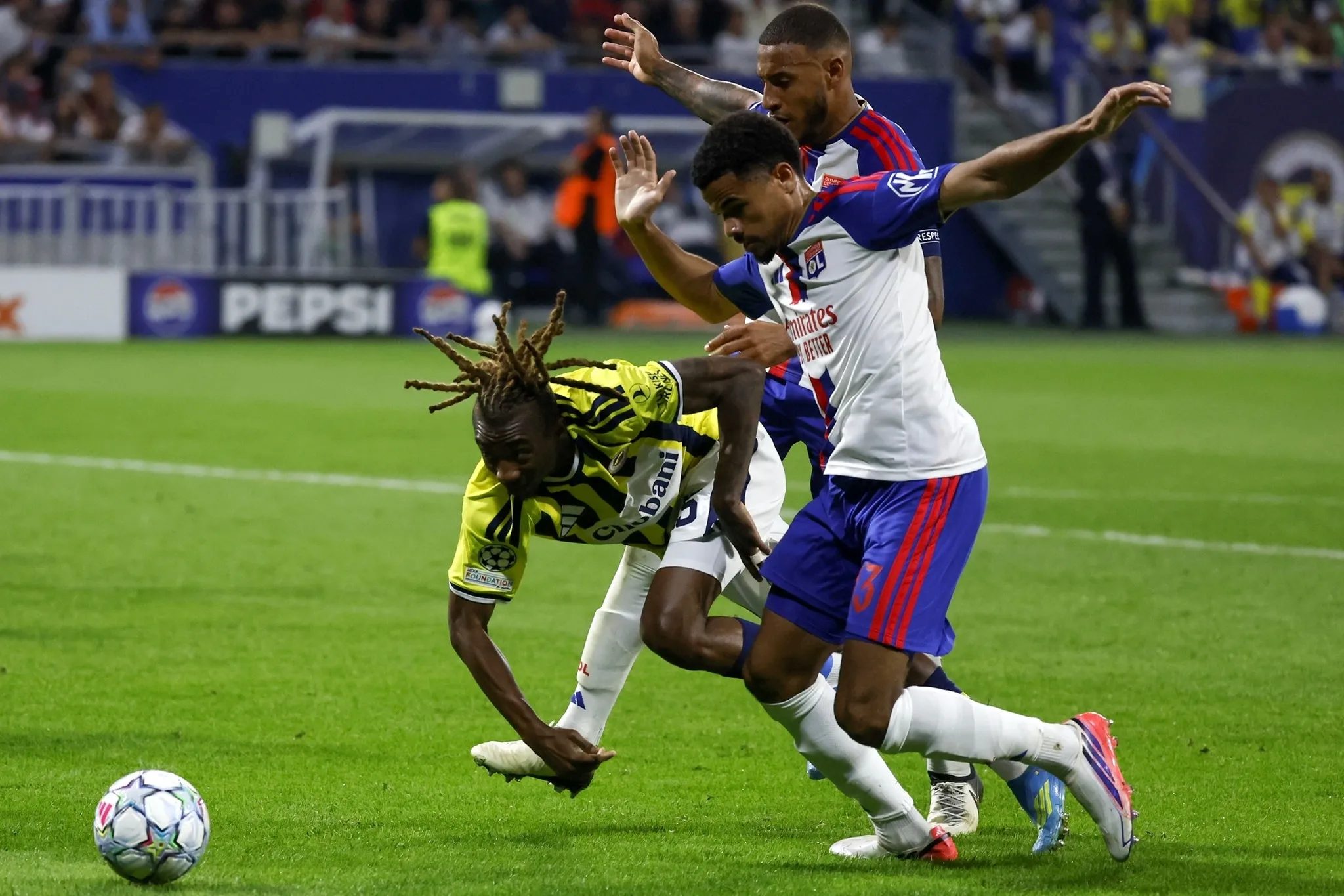 fenerbahceden ayrilmak istiyor buyuk umitlerle gelmisti 17 YjQtFJem