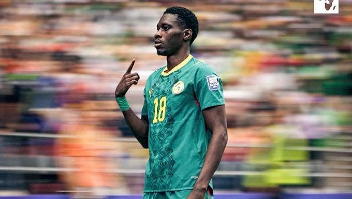fenerbahceden bir transfer bombasi daha leao olmazsa rota ismaila sarr 1 T87ghy4G