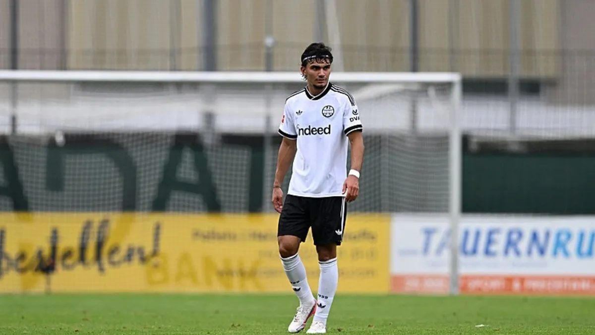 Fenerbahçe'den Galatasaray'a transfer çalımı! Bunu kimse beklemiyordu 21 fenerbahceden galatasaraya transfer calimi bunu kimse beklemiyordu