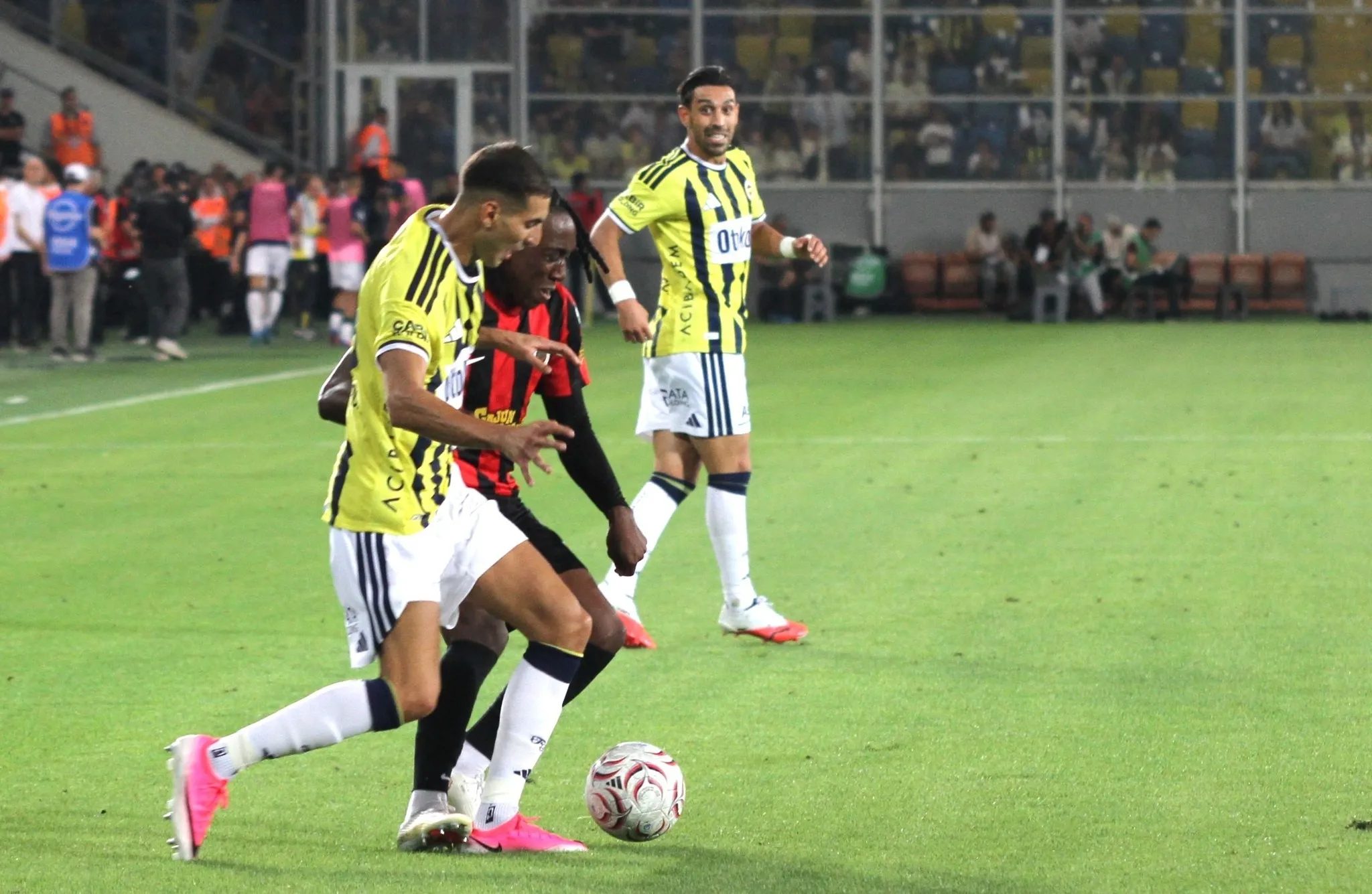 Fenerbahçe'den Hakan Çalhanoğlu atağı! Transferde son durum... 6 fenerbahceden hakan calhanoglu atagi transferde son durum 4
