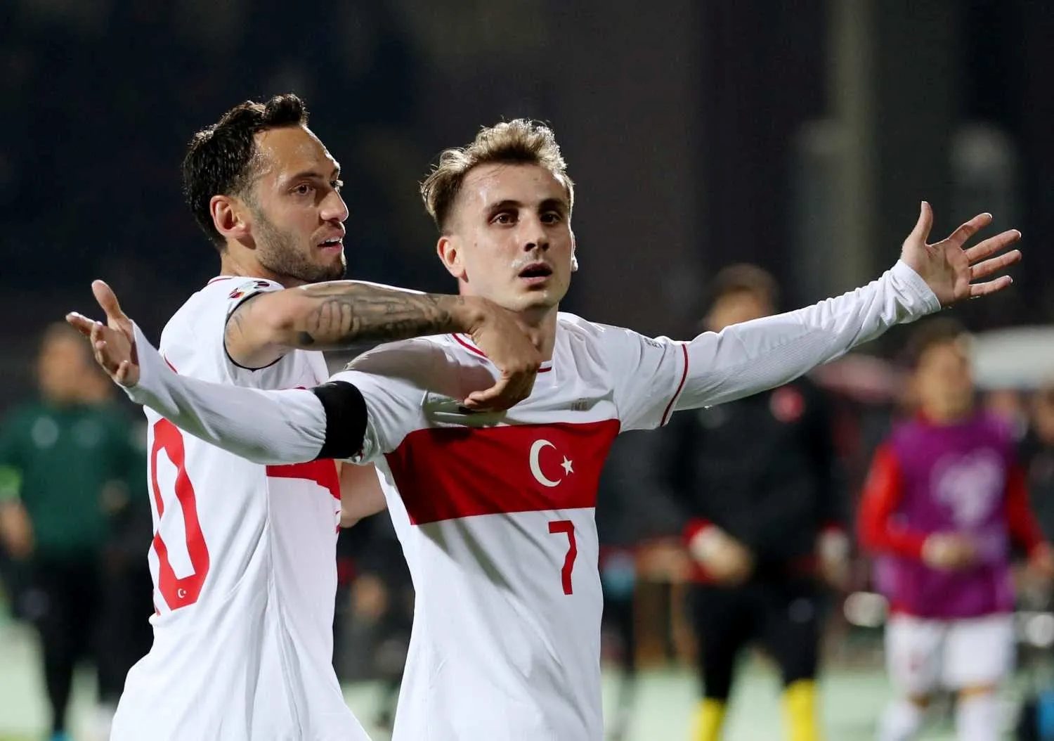 Fenerbahçe'den Hakan Çalhanoğlu atağı! Transferde son durum... 10 fenerbahceden hakan calhanoglu atagi transferde son durum 8 LvFPVmTF