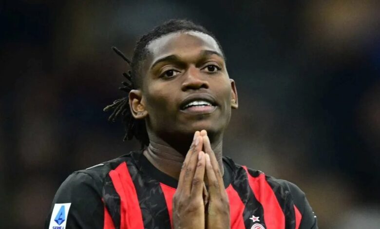 Fenerbahçe'den İtalya'ya Leao çıkarması! Milano'da görüntülendi 1 fenerbahceden italyaya leao cikarmasi milanoda goruntulendi lldd6QvG