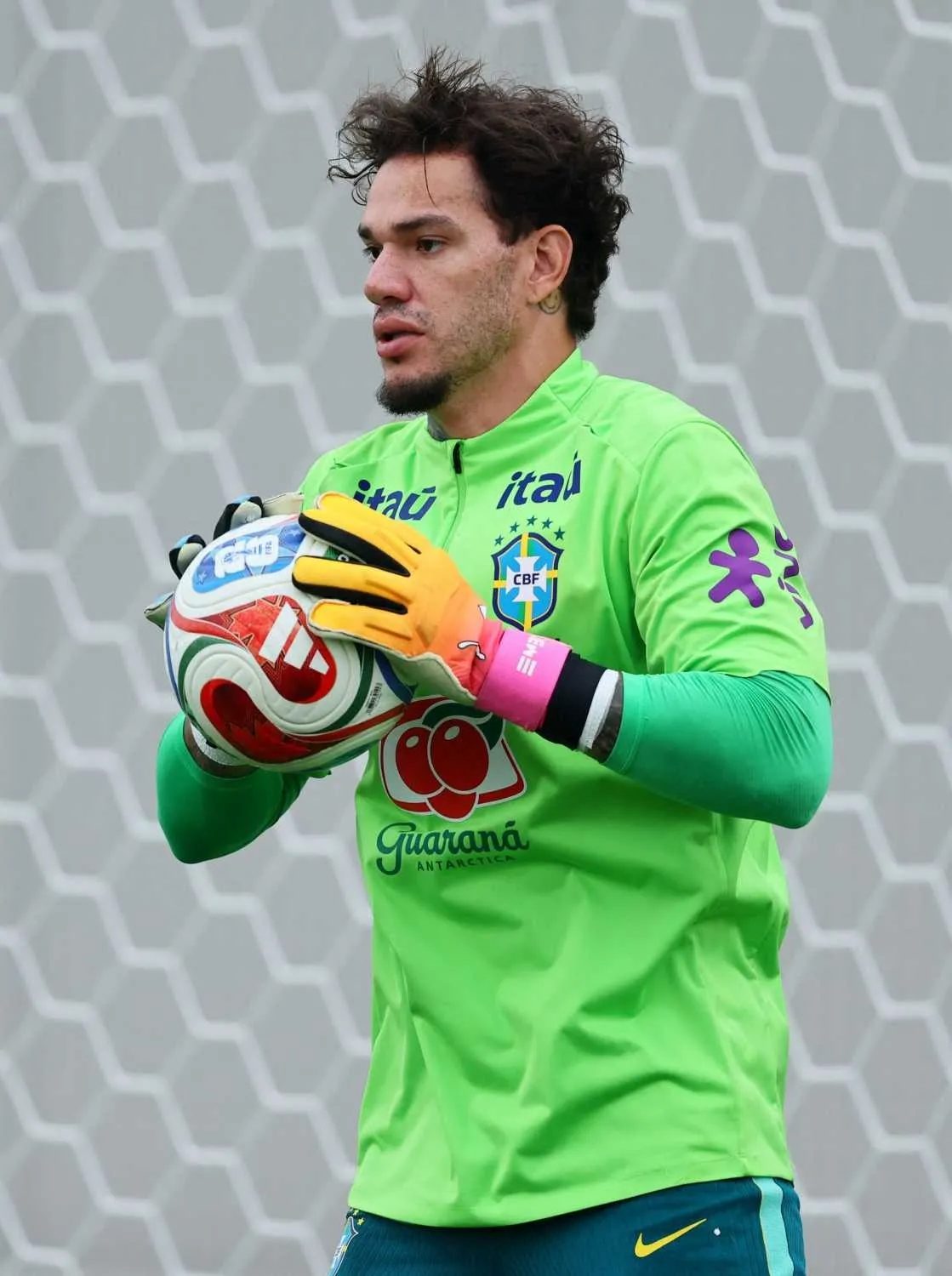 Fenerbahçe'den kaleci planı! Ederson satılırsa o isim gelecek 10 fenerbahceden kaleci plani ederson satilirsa o isim gelecek 8 m6h8z9bP