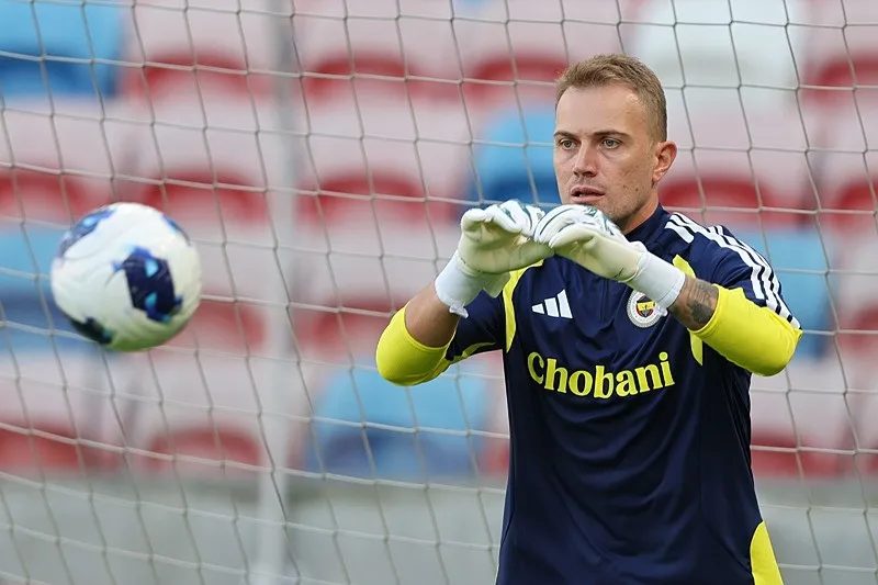 Fenerbahçe'den sakatlık açıklaması! Mert Günok... 2 fenerbahceden sakatlik aciklamasi mert gunok 0 KJDyu81F