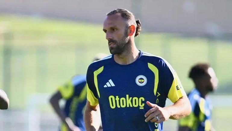 Fenerbahçe'den UEFA takımında değişiklik! Yıldız oyuncu geri döndü 2 fenerbahceden uefa takiminda degisiklik yildiz oyuncu geri dondu 0 6TtQtPtc