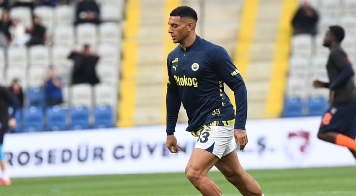 Fenerbahçeli futbolcu imza için İtalya'da! Flaş iddia 1 fenerbahceli futbolcu imza icin italyada flas iddia 9TM2TaIh
