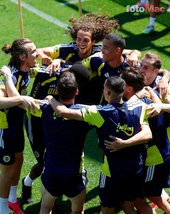 Fenerbahçeli yıldıza Chelsea kancası! Xabi Alonso transferi istiyor 4 fenerbahceli yildiza chelsea kancasi xabi alonso transferi istiyor 2 TRpnOlA3