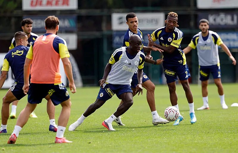 fenerbahcenin ara transferde rotasi ingiltere ada basini duyurdu 0 V3iAarME