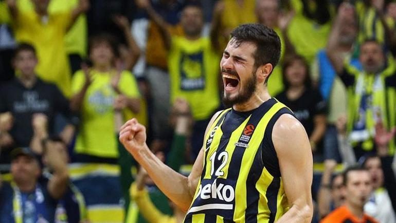 fenerbahcenin eski yildizi nikola kalinicten emeklilik karari 0 HEnN5Y79