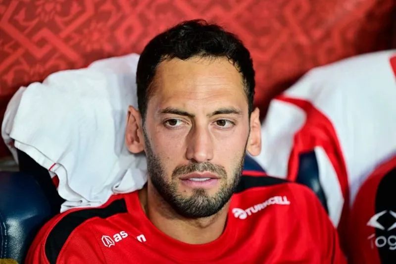 Fenerbahçe’nin Hakan Çalhanoğlu transferinde sıcak gelişme! 4 fenerbahcenin hakan calhanoglu transferinde sicak gelisme 2 zVvBDWm7