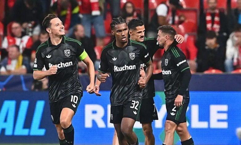 Fenerbahçe'nin rakibi Slavia Prag, Lens karşısında son dakikalarda yıkıldı! 1 fenerbahcenin rakibi slavia prag lens karsisinda son dakikalarda yikildi YLAjRQIw