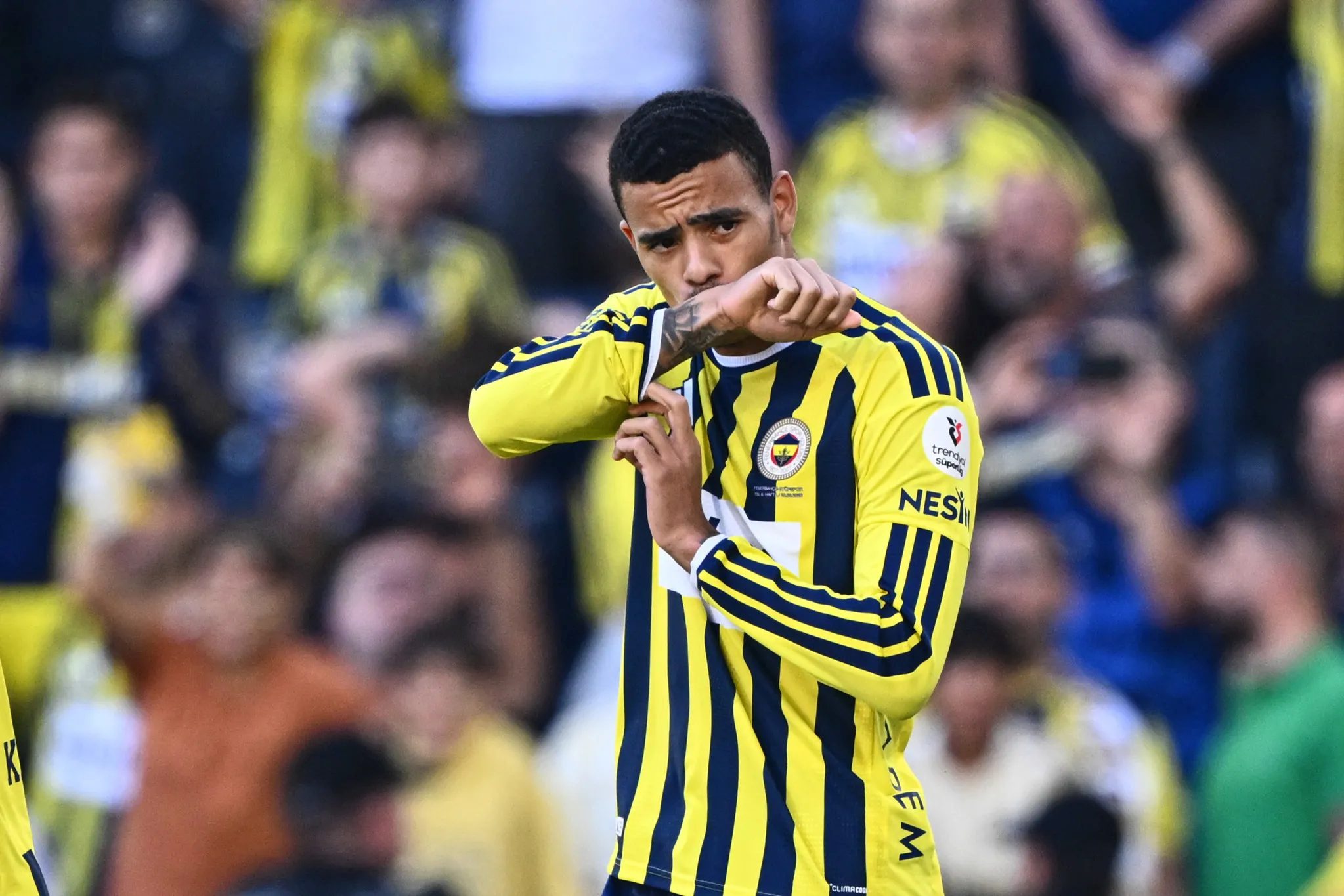 fenerbahcenin yildizina surpriz cagri kollarini acarak karsilayacaklar 5 rrvt4716