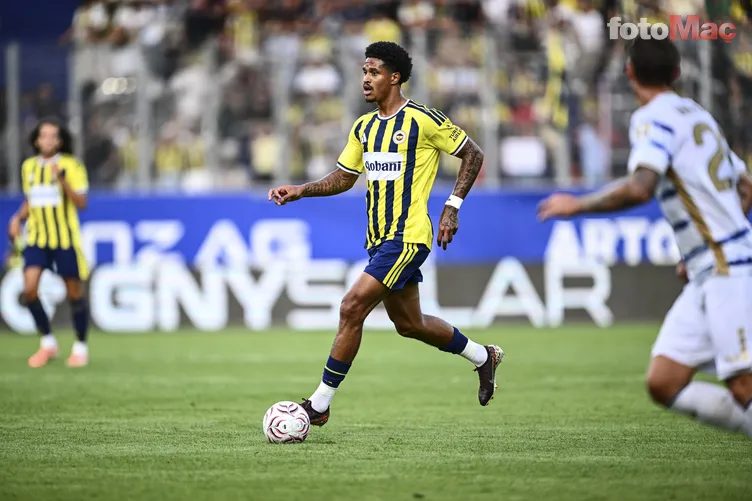 Fenerbahçe'nin yıldızını 3 kadro birden izlemeye geldi! 5 fenerbahcenin yildizini 3 kadro birden izlemeye geldi 3 IhqcBluB