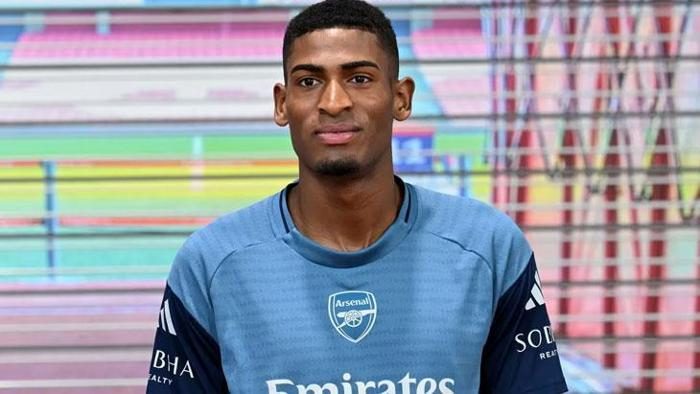 fenerbahceye barcelonadan transfer savunmaya ikili destek geliyor 4