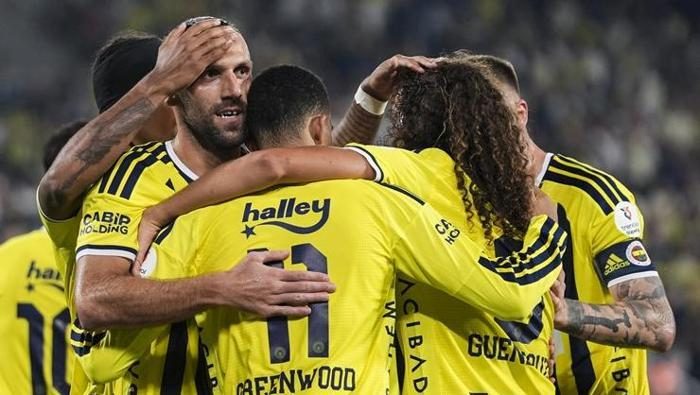 Fenerbahçe'ye Konyaspor maçı sonrası ikaz: 'Ederson yıldızlaştıysa sorun bellidir' | 'Sütten ağzı yanınca!' 2 fenerbahceye konyaspor maci sonrasi ikaz ederson yildizlastiysa sorun bellidir sutten agzi yaninca 0 N6lKzEOc